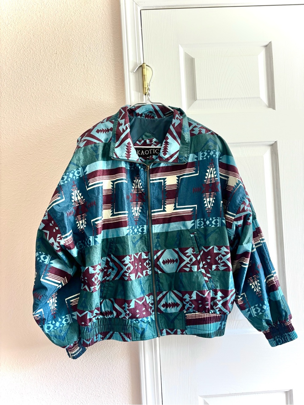 Kaotic Vintage 90s Southwestern Aztec Nylon Windbreaker Track Jacket M